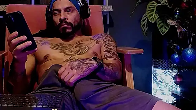 callme douglas online show from December 2025 03:29:02 AM