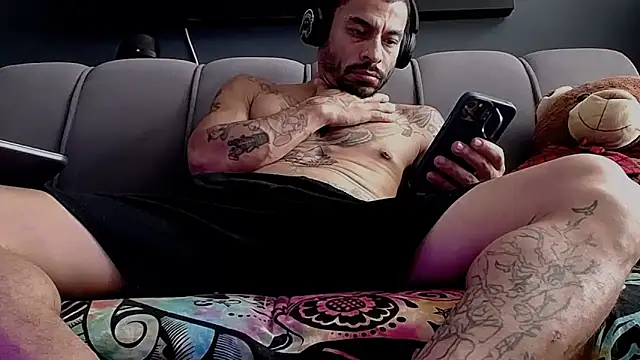 callme douglas online show from October 2025 03:11:01 PM