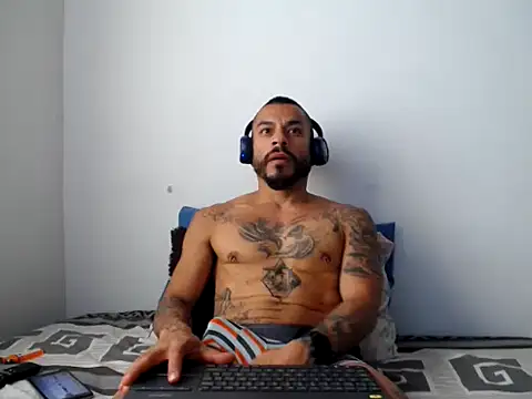 callme douglas online show from February 2025 01:51:02 PM