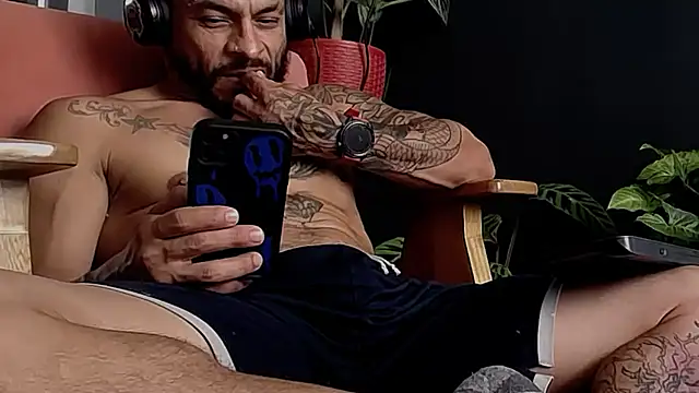 callme douglas online show from May 2026 02:58:01 PM