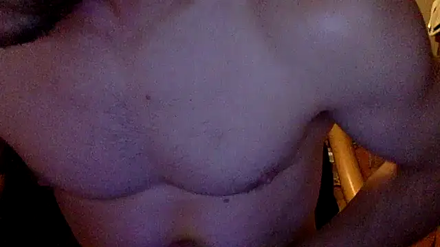 Snapshot of nevermind298079 chatting on October 2025 10:44:01 PM nevermind298079 online show from October 2025 10:44:01 PM