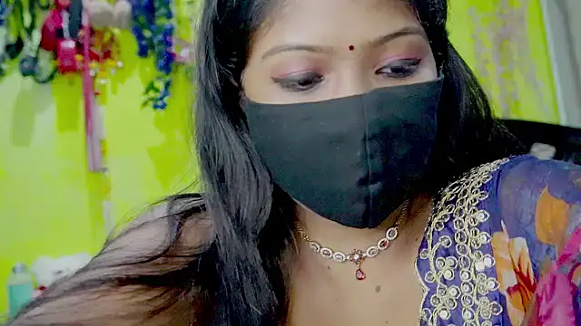 sexyhoney27 online show from April 2026 04:57:02 PM