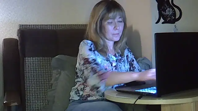 EllaJohnsonX online show from March 2026 04:23:01 PM