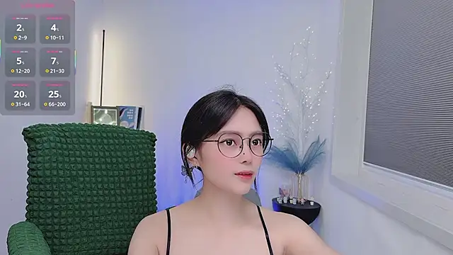 Natasha2025 online show from November 2025 01:12:01 PM