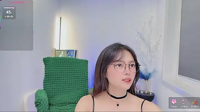 Natasha2025 online show from November 2025 03:34:02 PM