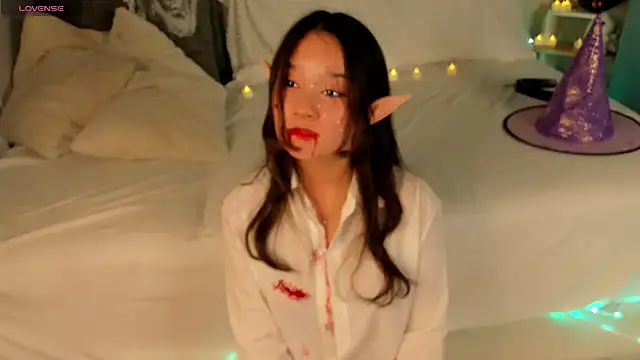 Maekko online show from October 2025 11:22:02 PM