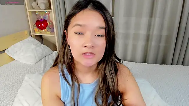 Maekko online show from March 2025 05:02:01 PM