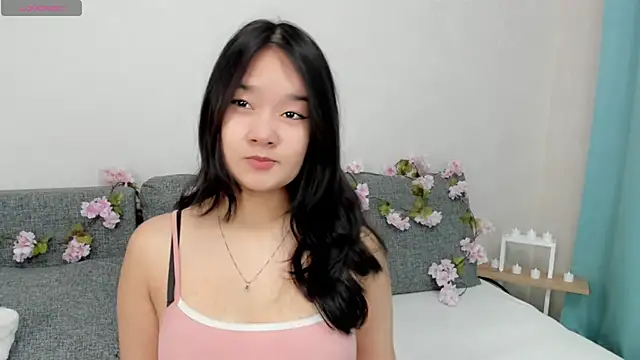 Maekko online show from December 2025 05:17:02 AM