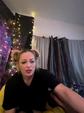 kayNkris online show from December 2025 06:47:02 AM