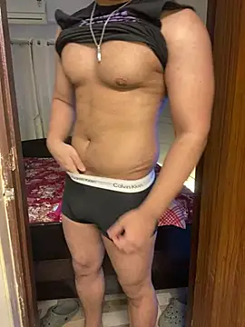 sunny49477 online show from April 2026 07:39:01 PM