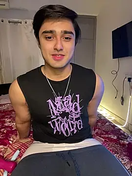 sunny49477 online show from March 2026 07:01:01 PM