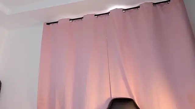 two milkyway online show from December 2025 12:52:02 PM