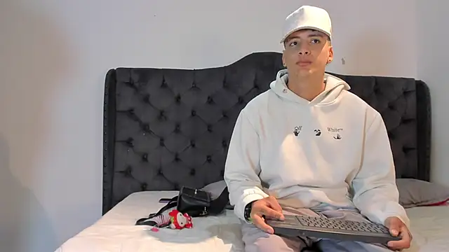 two milkyway online show from November 2025 12:16:01 PM