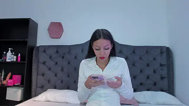 Snapshot of two_milkyway chatting on March 2026 12:20:01 PM two milkyway online show from March 2026 12:20:01 PM