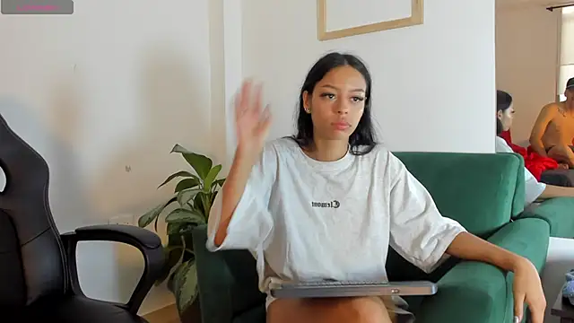 two milkyway online show from November 2025 01:48:02 PM