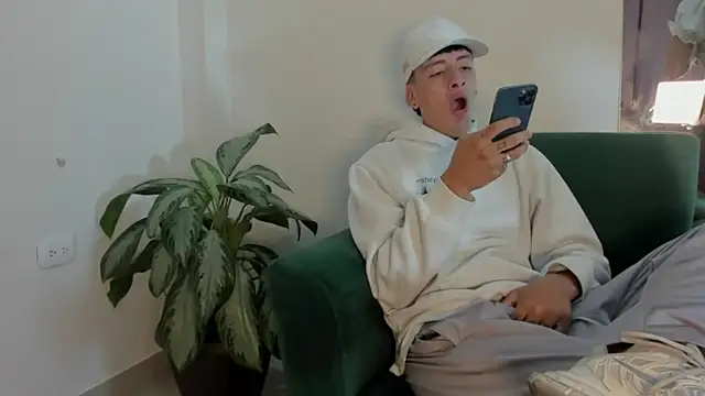 two milkyway online show from November 2025 12:42:01 PM