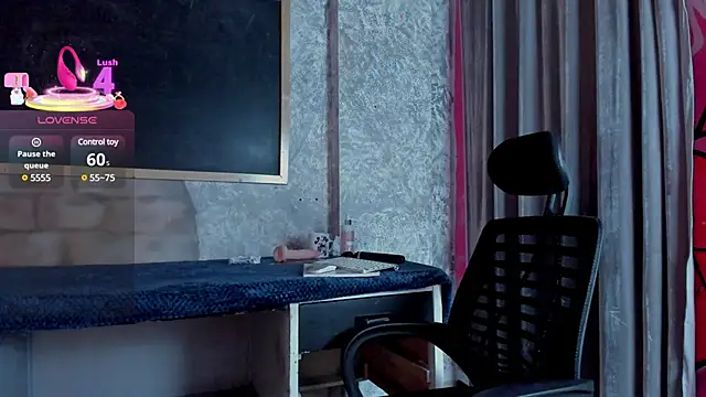 Snapshot of Samantha__cooper chatting on March 2025 02:12:01 PM Samantha  cooper online show from March 2025 02:12:01 PM