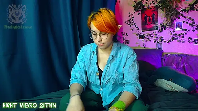 TrickyKitsune online show from August 2026 03:42:01 PM