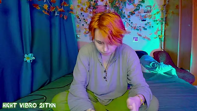 Snapshot of TrickyKitsune chatting on November 2025 01:44:01 PM TrickyKitsune online show from November 2025 01:44:01 PM