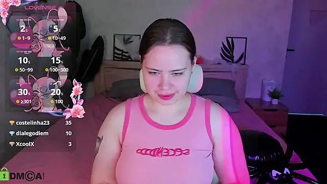 EricaElliott online show from October 2025 02:34:02 AM