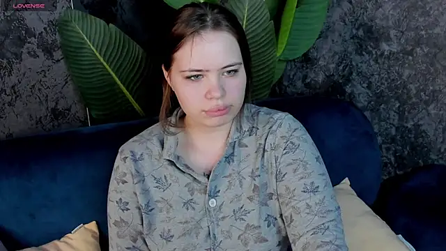 EricaElliott online show from November 2025 01:09:01 AM