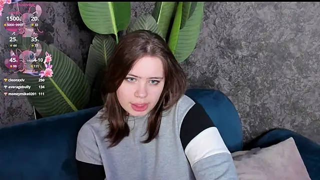 EricaElliott online show from November 2025 07:29:01 PM