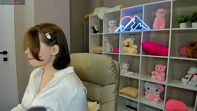 EricaElliott online show from March 2025 12:50:02 AM