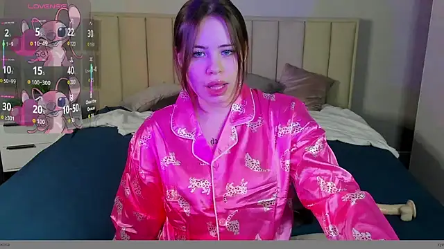 EricaElliott online show from September 2025 08:43:02 AM