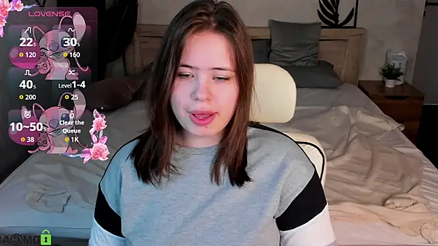 EricaElliott online show from November 2025 09:42:01 AM