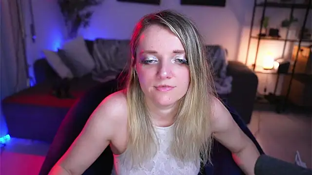 Magnetic Amy online show from March 2025 04:22:02 PM