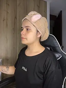 pretty angela1 online show from December 2025 02:14:02 AM