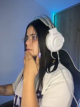 pretty angela1 online show from April 2026 01:07:01 AM