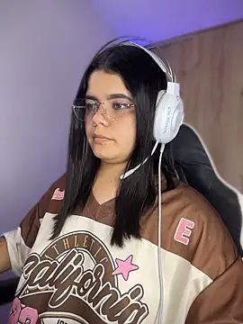 pretty angela1 online show from April 2026 02:09:01 PM