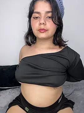 pretty angela1 online show from February 2025 01:41:02 AM