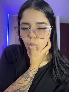 pretty angela1 online show from June 2026 07:52:02 PM