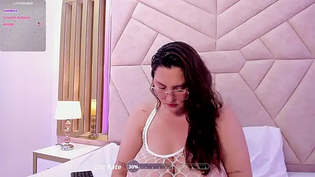 Snapshot of LunaPleasure chatting on November 2025 05:40:02 AM LunaPleasure online show from November 2025 05:40:02 AM