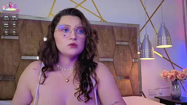 Snapshot of LunaPleasure chatting on September 2025 05:14:01 AM LunaPleasure online show from September 2025 05:14:01 AM