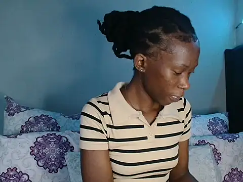 xxSexyTalia28 online show from January 2026 01:15:01 PM