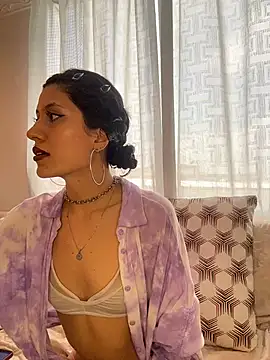 indira k online show from November 2025 04:06:02 PM