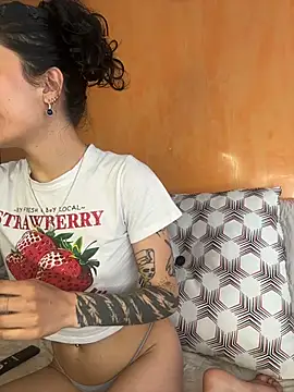 indira k online show from November 2025 08:42:02 PM