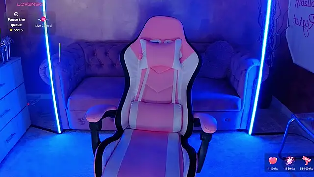 evanew  online show from October 2025 05:02:01 PM