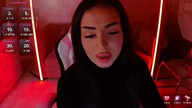 evanew  online show from November 2025 05:02:01 PM