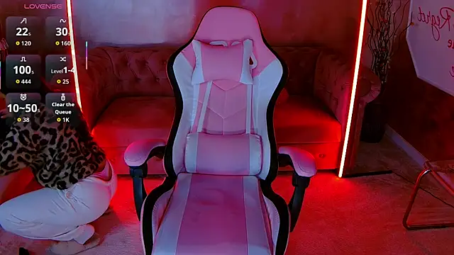 evanew  online show from December 2025 04:46:02 AM