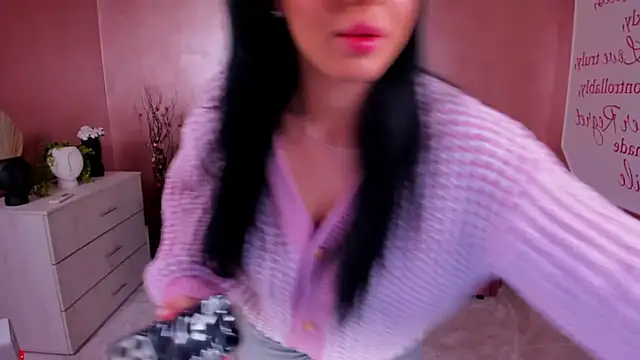 evanew  online show from March 2025 10:23:02 PM