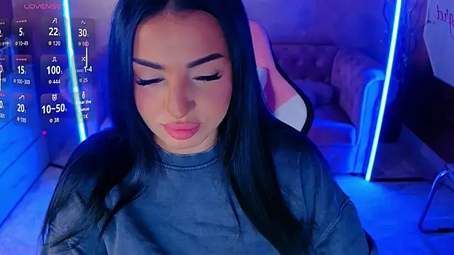 evanew  online show from October 2025 04:05:01 PM