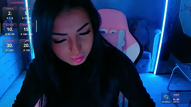 evanew  online show from November 2025 05:50:02 PM