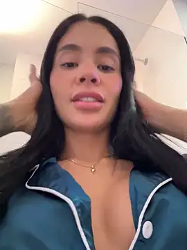 Snapshot of Karol_Towers chatting on March 2025 04:36:02 PM Karol Towers online show from March 2025 04:36:02 PM