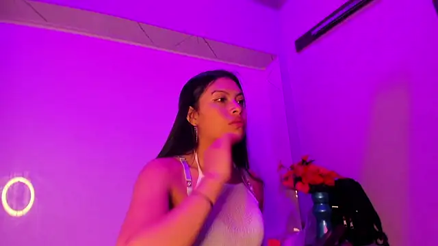 Chloe Martini online show from October 2025 03:18:02 AM