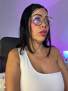 KarolRubi1 online show from March 2026 07:10:01 PM