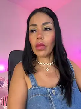 KarolRubi1 online show from April 2026 08:01:01 PM